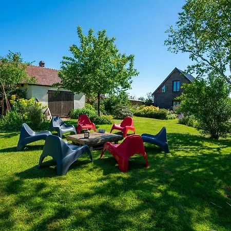 Frühstückspension D'hotes - Le Jardin Des Patissons 3*